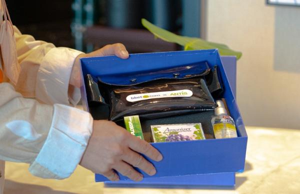 Personal Care Kits Tiket.com x Antis. (Foto: dok Enesis Group)