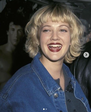 Drew Barrymore Artis Cantik menjanda sebelum usia 20 tahun. (Foto: instagram)