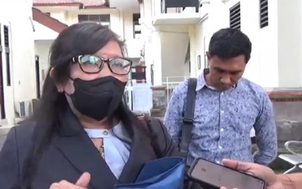 Siti Sapura, kuasa hukum korban pencabulan remaja Jepang inisial FS (17) di Pengadilan Negeri Denpasar, Rabu (7/12/2022). (Foto: Indira Arri)