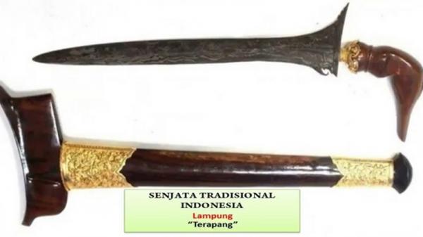 Senjata tradisional Lampung, Tarapang Senjata tradisional Lampung, Tarapang (YouTube)