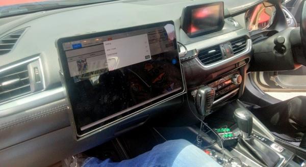 Mobil Tilang Elektronik 3 Layar monitor di mobil tilang elektronik (Foto: Erfan Ma'ruf)