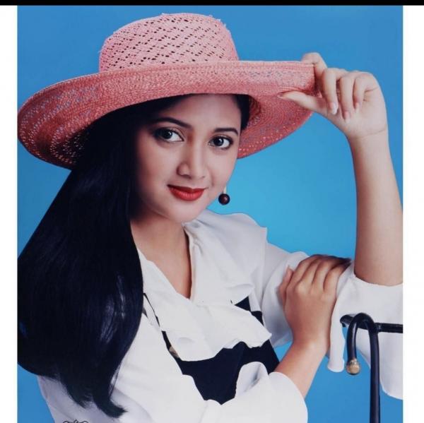 Screenshot 20221213 065417 Samsung Internet Artis cantik ada di iklan sampo era 90-an. (Foto: istimewa)