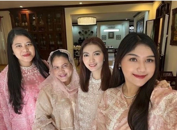 Selvi Ananda Potret cantik menantu pertama Presiden Jokowi, Selvi Ananda. (Foto: Instagram)