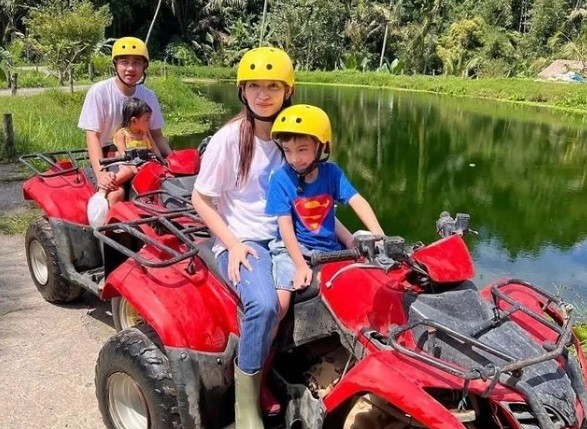 Selvi Ananda3 Potret cantik menantu pertama Presiden Jokowi, Selvi Ananda. (Foto: Instagram)
