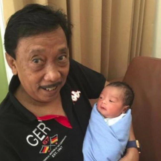 Screenshot 20221221 064117 Samsung Internet Artis Lawas Punya Anak Masih Kecil. (Foto: instagram)