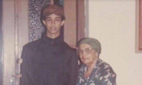 Anies Baswedan Dan Neneknya 2 Nenek Anies Baswedan, Barkah merupakan pegiat pergerakan perempuan sejak sebelum kemerdekaan. (Foto IG Anies Baswedan).