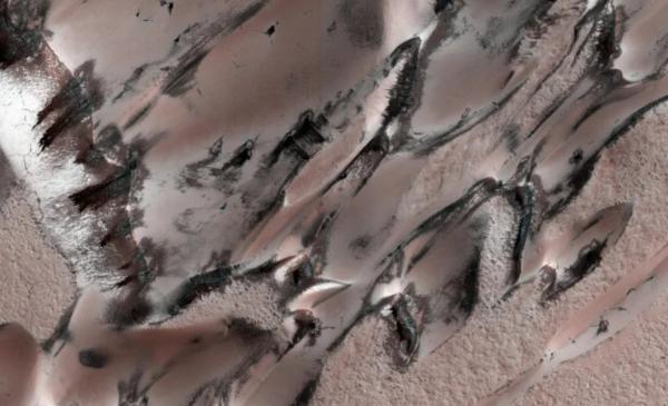 Salju Kering Mars