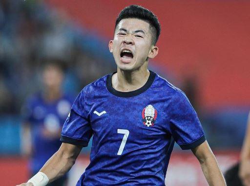 Timnas Kamboja Lim Pisoth Kamboja berhasil meraih kemenangan 5-1 atas Brunei Darussalam dalam laga lanjutan penyisihan Grup A Piala AFF 2022. Duel tersebut berlangsung di Morodok Techo National Stadium, Kamis (29/12/2022) sore WIB. (Foto: Instagram/@ffc_official_ig)