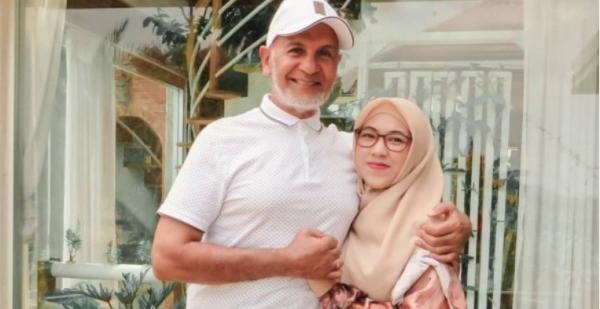 Mark Sungkar Artis lawas menikah di usia senja. (Foto: instagram)