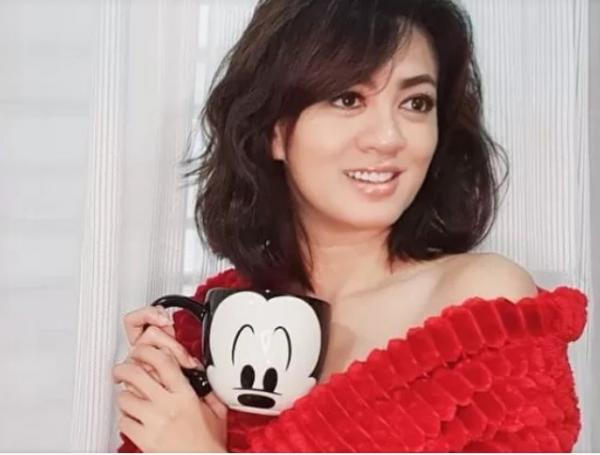 Yeyen Lidya Artis Cerai di Usia 13 Tahun. (foto: istimewa)