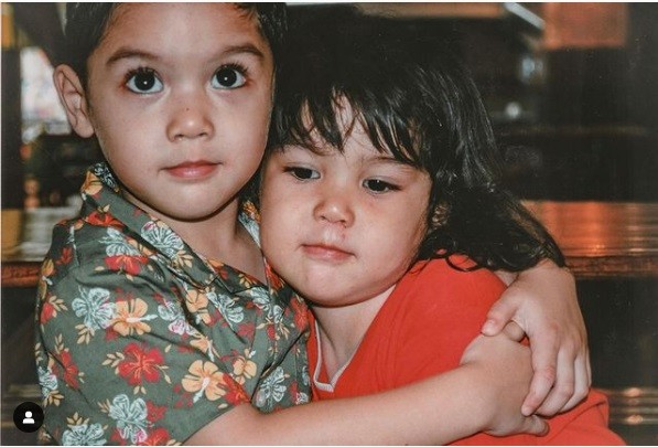 Al Dan El Kecil Potret Lawas Artis Bareng Adik. (foto: instagram)