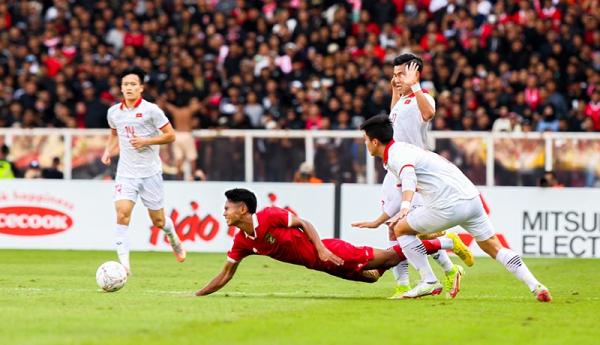 Timnas Indonesia tersingkir di semifibal Piala AFF 2022. Sebab, Indonesia kalah 0-2 dari Vietnam di semifinal Piala AFF 2022. (foto: Twitter/AseanFootball).