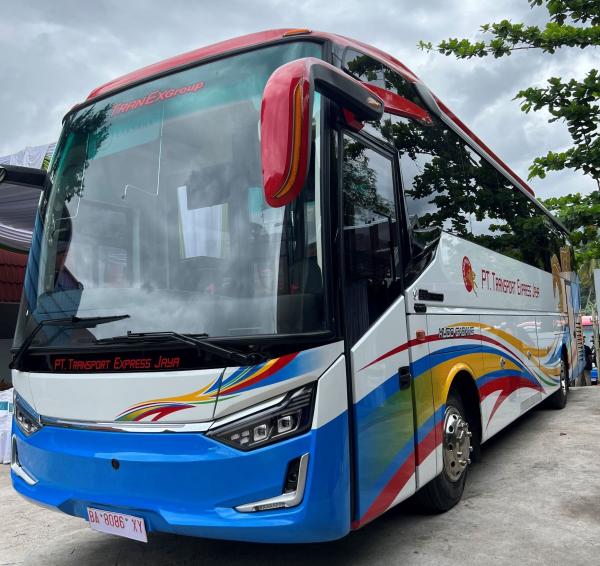 PO Transport Hino Bus RM 280 4