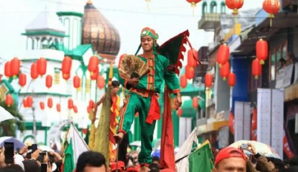 Festival Cap Go Meh Singkawang Festival Cap Go Meh Singkawang. (ANTARA)