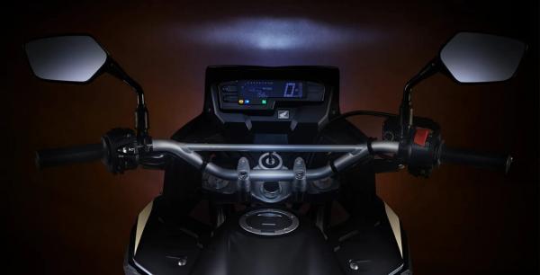 Honda XRE 300 1