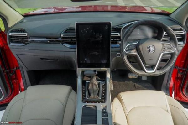MG Hector 1