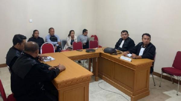 Sidang TPPU ibu dan anak dengan korban Princess Lo Suasana sidang dengan terdakwa ibu dan anak serta korban Putri Kerajaan Arab Saudi, Princess Lolwah yang digelar secara online, Kamis (19/1/2023). (Foto : Humas Kejari Gianyar)