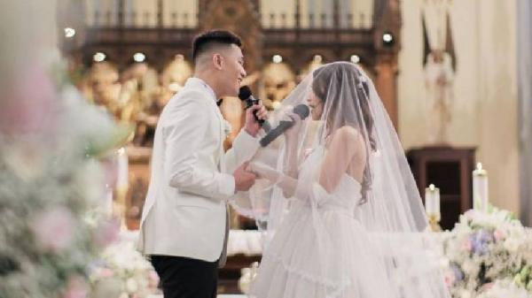 Pemberkatan Julian Jacob dan Mirriam Eka Pemberkatan Julian Jacob dan Mirriam Eka