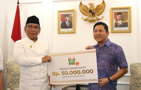 Pada program &ldquo;Santan Sehat, Santri Sehat&rdquo;, Sasa Santan Omega 3 akan melakukan kegiatan Tabligh Akbar di beberapa pesantren di kota-kota besar Indonesia. (Foto: dok PT Sasa Inti)