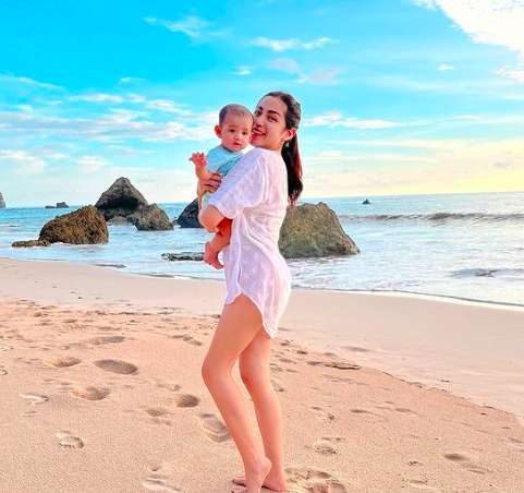 Intip potret cantik Jessica Iskandar. (Foto: Instagram)
