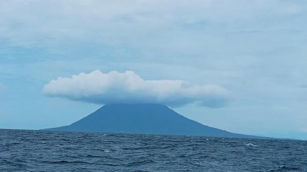 Gunung Anak Krakatau Meletus Pagi Ini, Ketinggian Abu Vulkanik Tidak Teramati
