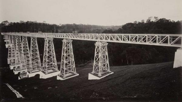 Jembatan Cikubang Jembatan Cikubang sekitar tahun 1910. (Foto:heritage.kai.id)