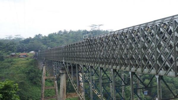 Jembatan Cirahong Jembatan Cirahong (Foto:heritage.kai.id)