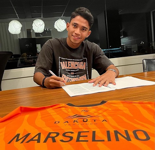 Marselino Ferdinan kini membela klub Belgia, KMSK Deinze. (Foto: Instagram/@kmskdeinze)