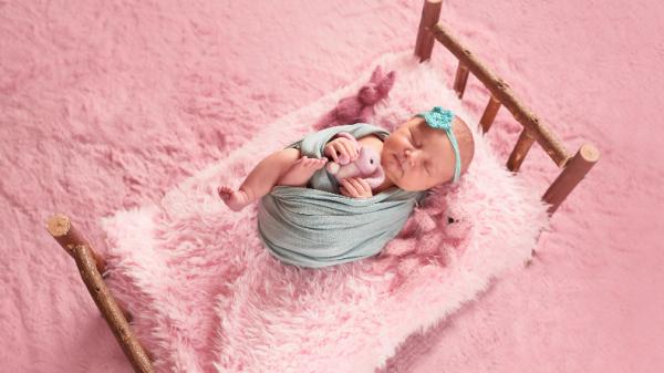 25 Nama Bayi Perempuan yang Lahir di Bulan Rajab, Bermakna Sangat Indah!