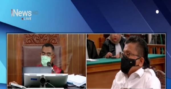Ferdy Sambo Divonis Mati Wahyu Iman Santoso membacakan vonis Ferdy Sambodi PN Jaksel, Senin (13/2/2023) usai pembacaan vonis mati. (Foto: MPI/Bachtiar Rojab)