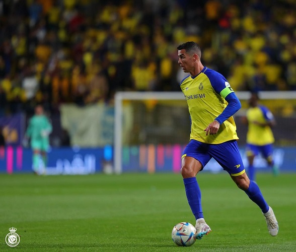 Cristiano Ronaldo Al-Nassr Al Nassr Cristiano Ronaldo menyumbang dua assist untuk membawa Al-Nassr menang 2-1 atas Al-Taawoun pada laga lanjutan Liga Arab Saudi. (Foto: Twitter/@AlNassrFC)