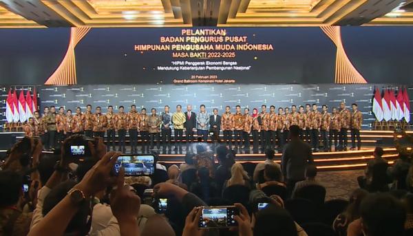 BPP Hipmi Pengurus BPP Hipmi foto bersama Presiden Joko Widodo. (Foto: Tangkapan Layar)