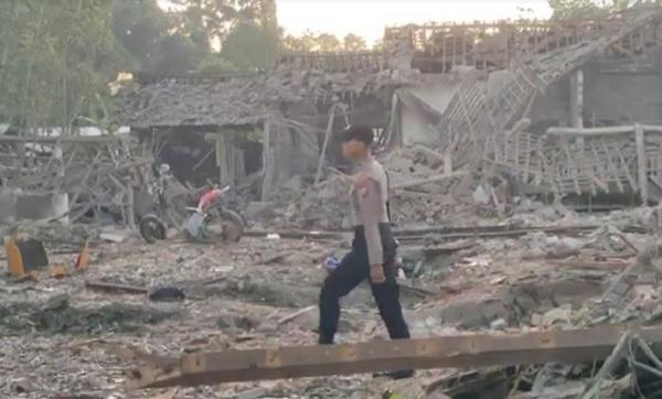 Ledakan di Blitar rusak 25 rumah Ledakan di Blitar rusak 25 rumah