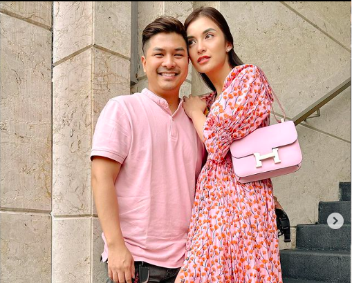 Artis yang dilamar di luar negeri. (foto: instagram)