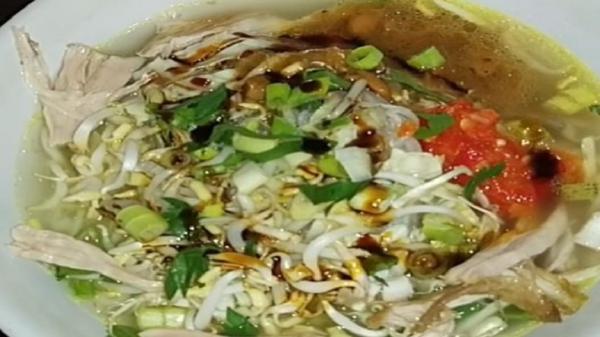 Makanan khas Tegal, Soto Tauco. Foto: Tangkapan layar YouTube.