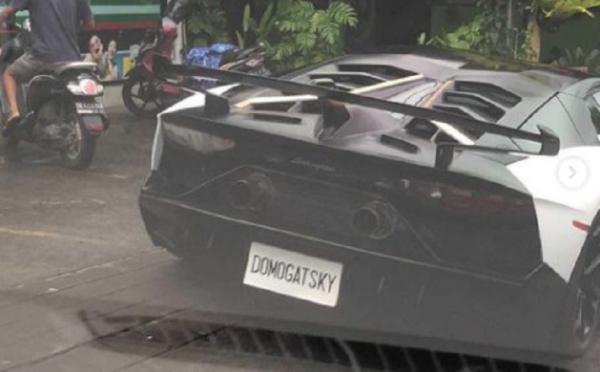 Lamborghini Bali Lamborghini berpelat nomor DOMOGATSKY viral di media sosial. (Foto: Instagram @moscow_cabang_bali))