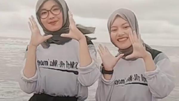 Sipa Jamilah bermain di pantai (Foto: IG Sipa Jamilah)