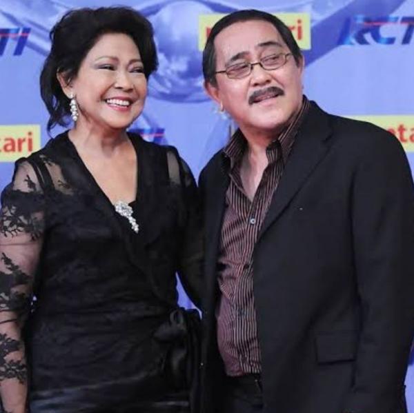 Screenshot 20230315 071114 Samsung Internet Deretan Artis Lawas Setia Dampingi Suami hingga Maut Memisahkan. (Foto: istimewa)