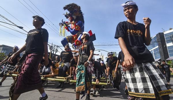 Ant Parade Ogoh Ogoh 2 Pawai ogoh-ogoh di Bali. (Foto: ANTARA)