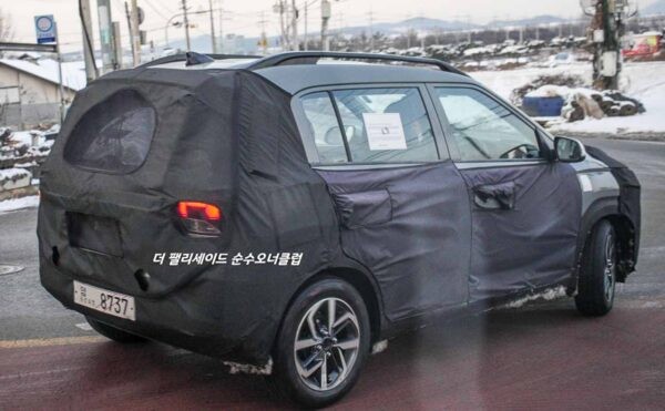 Hyundai Mini SUV 2