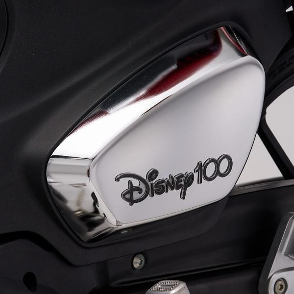 Honda C125 Disney 1