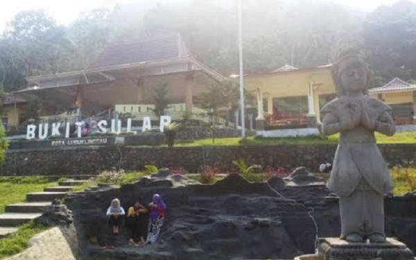Bukit Sulap Bukit Sulap, salah satu tempat wisata di Palembang yang jarang dikunjungi. (Foto: Era N)