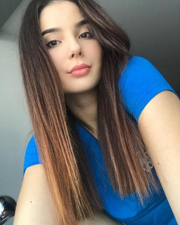 78E23428 0EE8 455F 886F 658E1B4F28E3 Potret cantik atlet voli Klara Peric. (Foto: instagram)