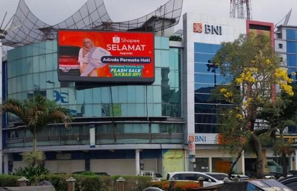 Banner LED