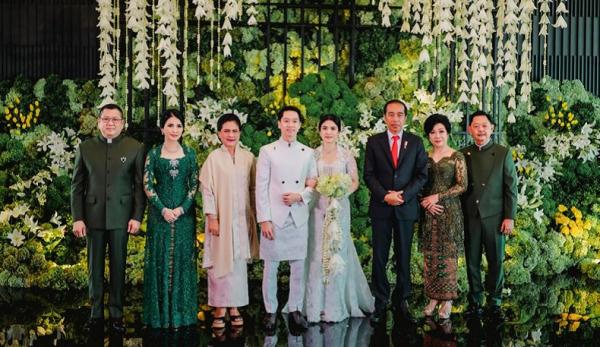 jokowi 5 Presiden Joko Widodo, Ibu Iriana dan Menteri Pertahanan Prabowo Subianto hadir dalam acara spesial ini. (Foto dok pribadi).