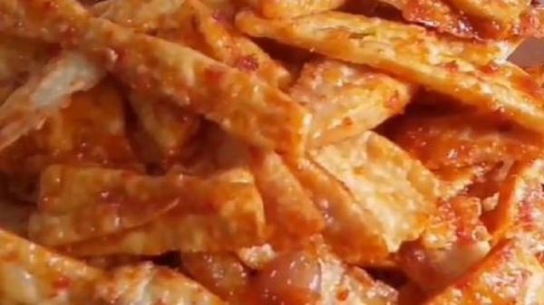makanan balung kethek solo Makanan khas Solo, makanan balung Kethek yang terbuat dari singkong. Foto: YouTube.