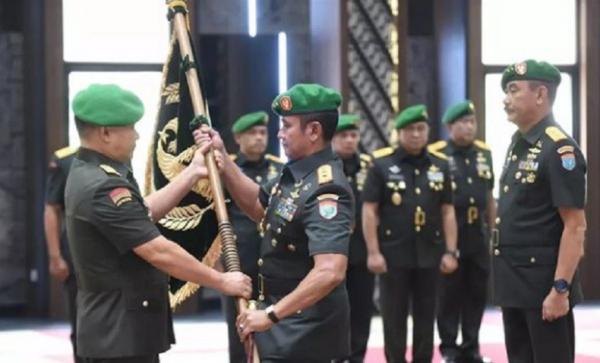 Sertijab Pangdam Tanjungpura2 Serah terima jabatan Pangdam XII Tanjungpura di Mabes TNI AD, Jakarta, Jumat (28/4/2023). (Foto: Kodam XII Tanjungpura)