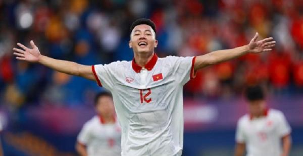 Nguyen Thai Son Vietnam Vs Singapura Timnas Vietnam menang 3-1 atas Singapura pada laga Grup B SEA Games 2023 di Visakha Stadium, Rabu (3/5/2023) sore WIB. (Foto: Zing News)