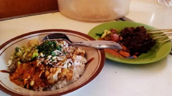 NASI LENGKO CIREBON Nasi lengko Cirebon. (FOTO: ISTIMEWA)