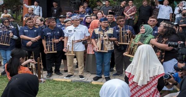Kunjungi Tangerang Selatan, Sandiaga: Desa Wisata Keranggan Hadirkan Kearifan Lokal di Tengah Kota